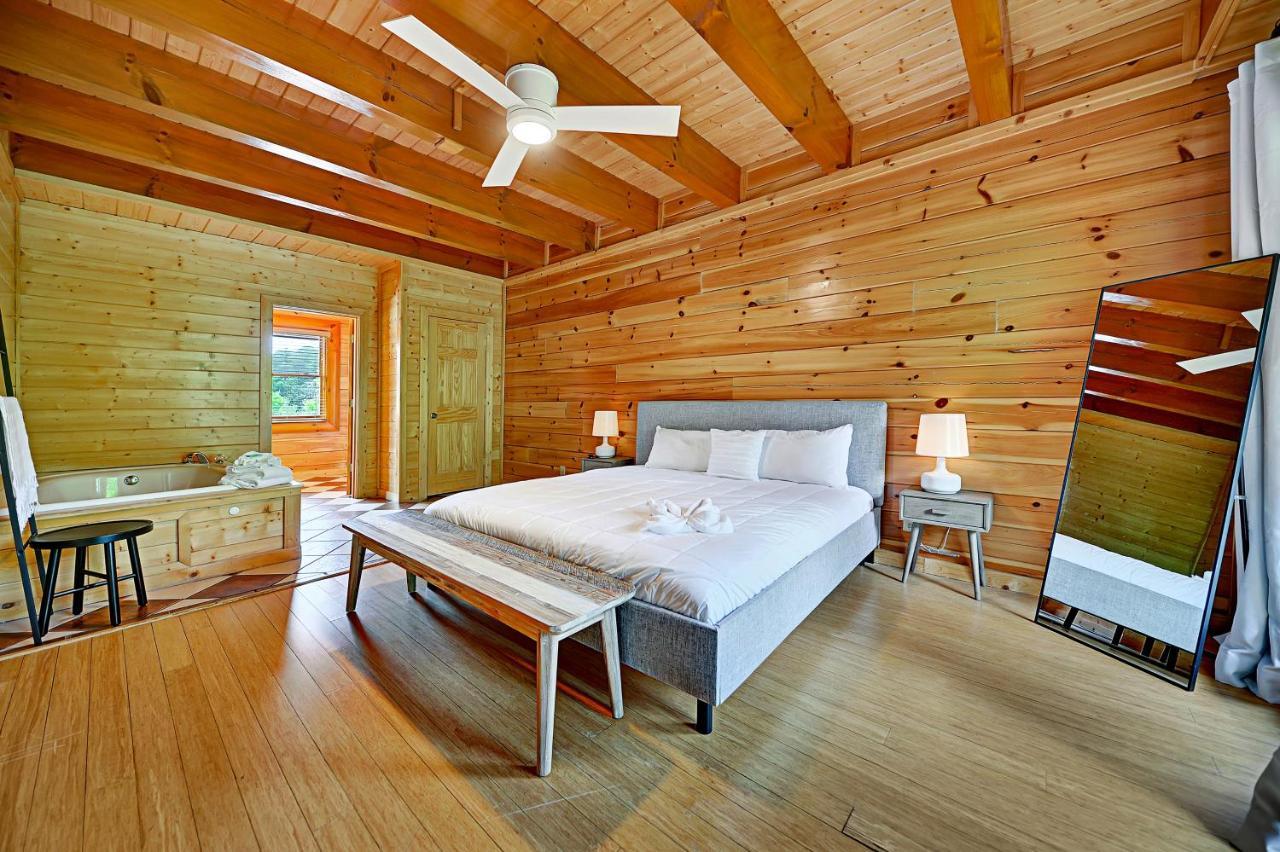 Gorgeous Large Mountain View Cabin W Hot Tub, Free Wifi, Games Villa Sevierville Esterno foto
