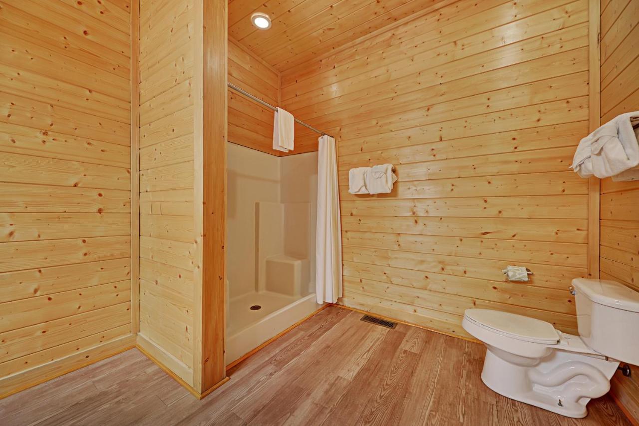 Gorgeous Large Mountain View Cabin W Hot Tub, Free Wifi, Games Villa Sevierville Esterno foto
