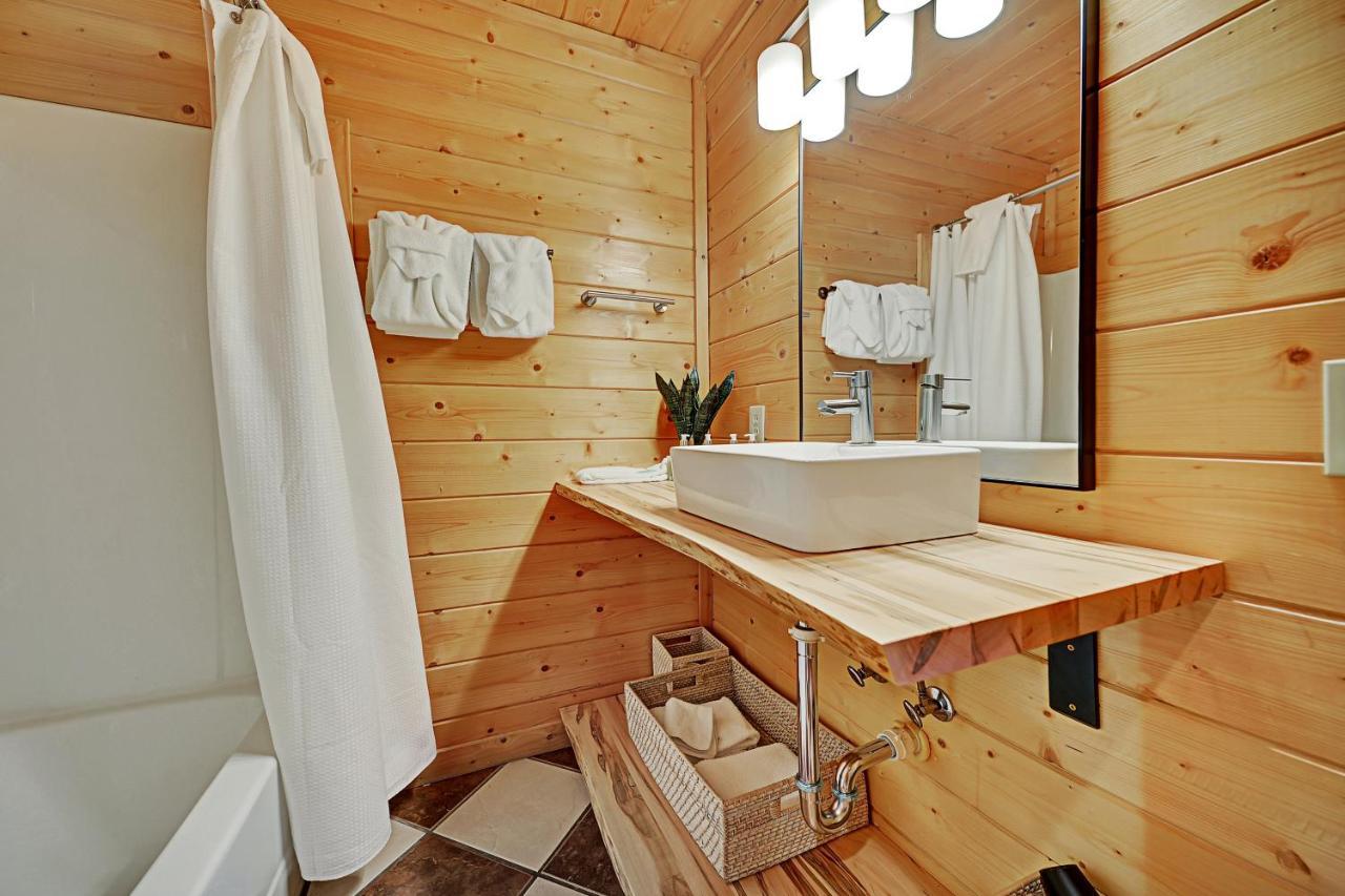 Gorgeous Large Mountain View Cabin W Hot Tub, Free Wifi, Games Villa Sevierville Esterno foto
